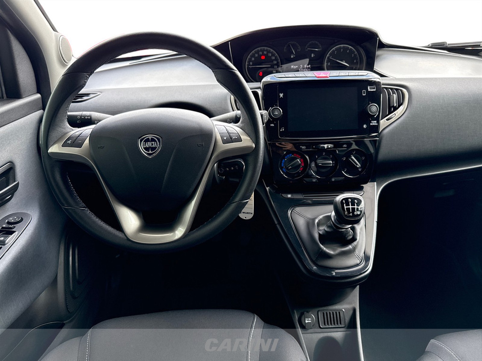 CARINI Lancia Ypsilon