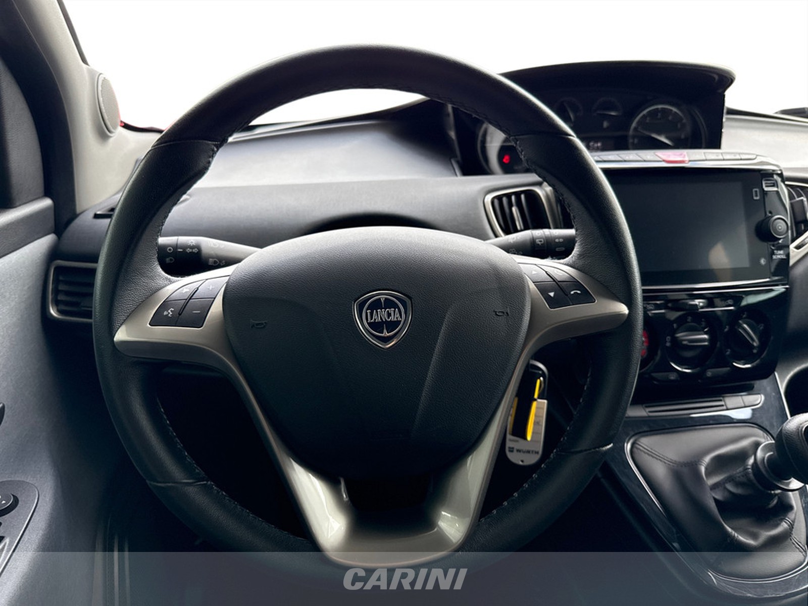 CARINI Lancia Ypsilon