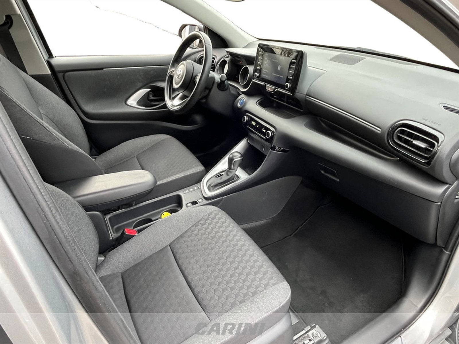 CARINI Toyota Yaris