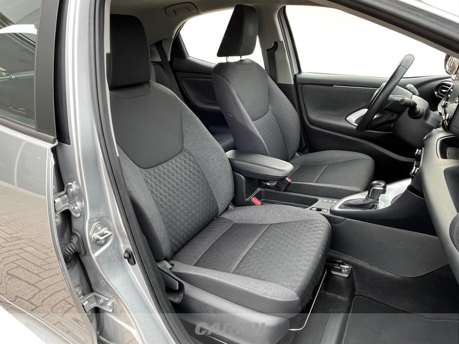 CARINI Toyota Yaris