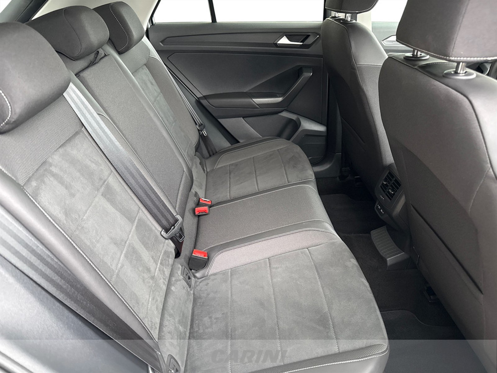 CARINI Volkswagen T-Roc