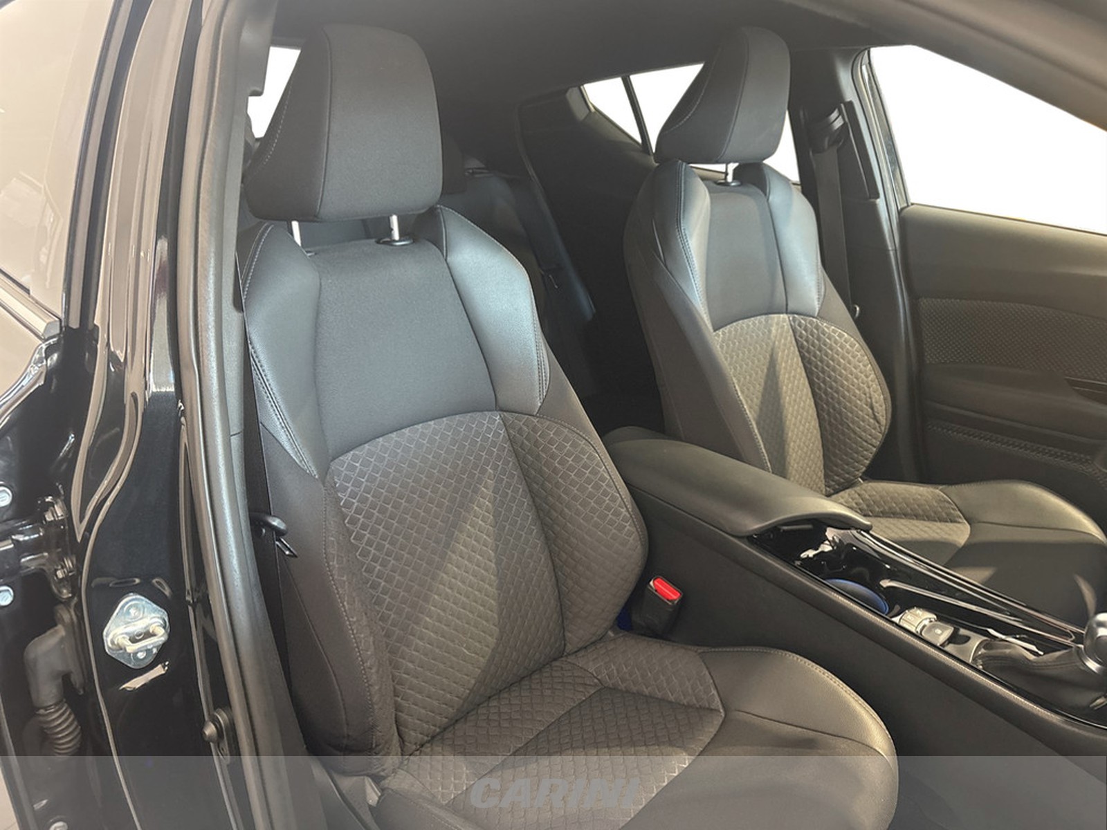 CARINI Toyota C-HR