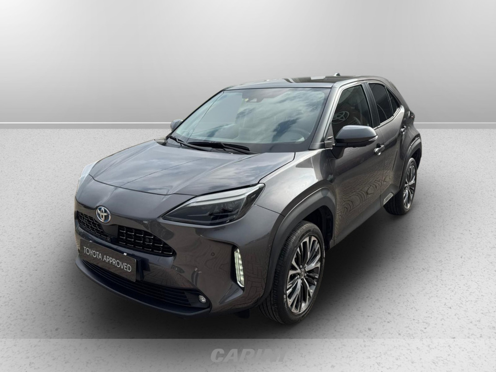 CARINI Toyota yaris cross