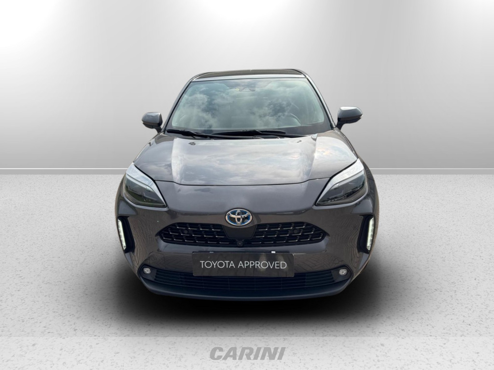 CARINI Toyota yaris cross