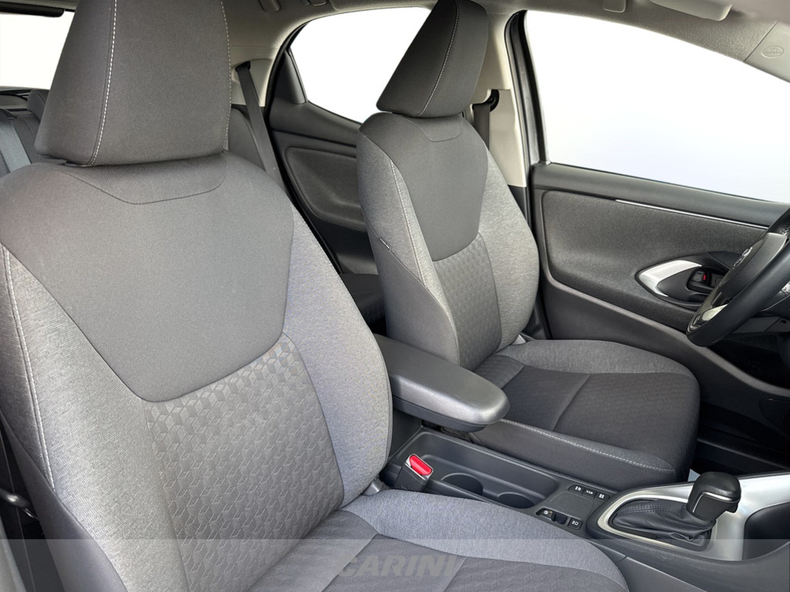 CARINI Toyota Yaris