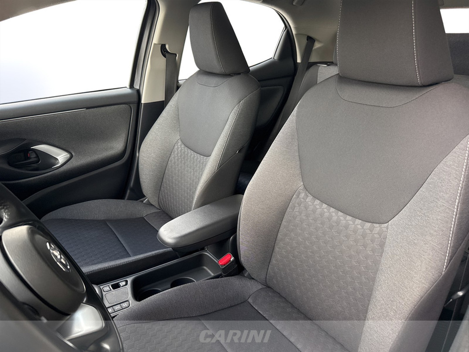 CARINI Toyota Yaris