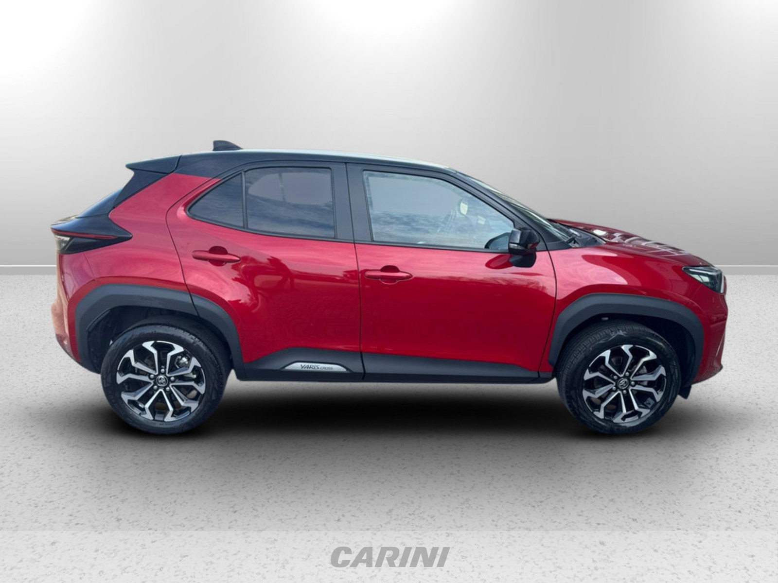 CARINI Toyota yaris cross
