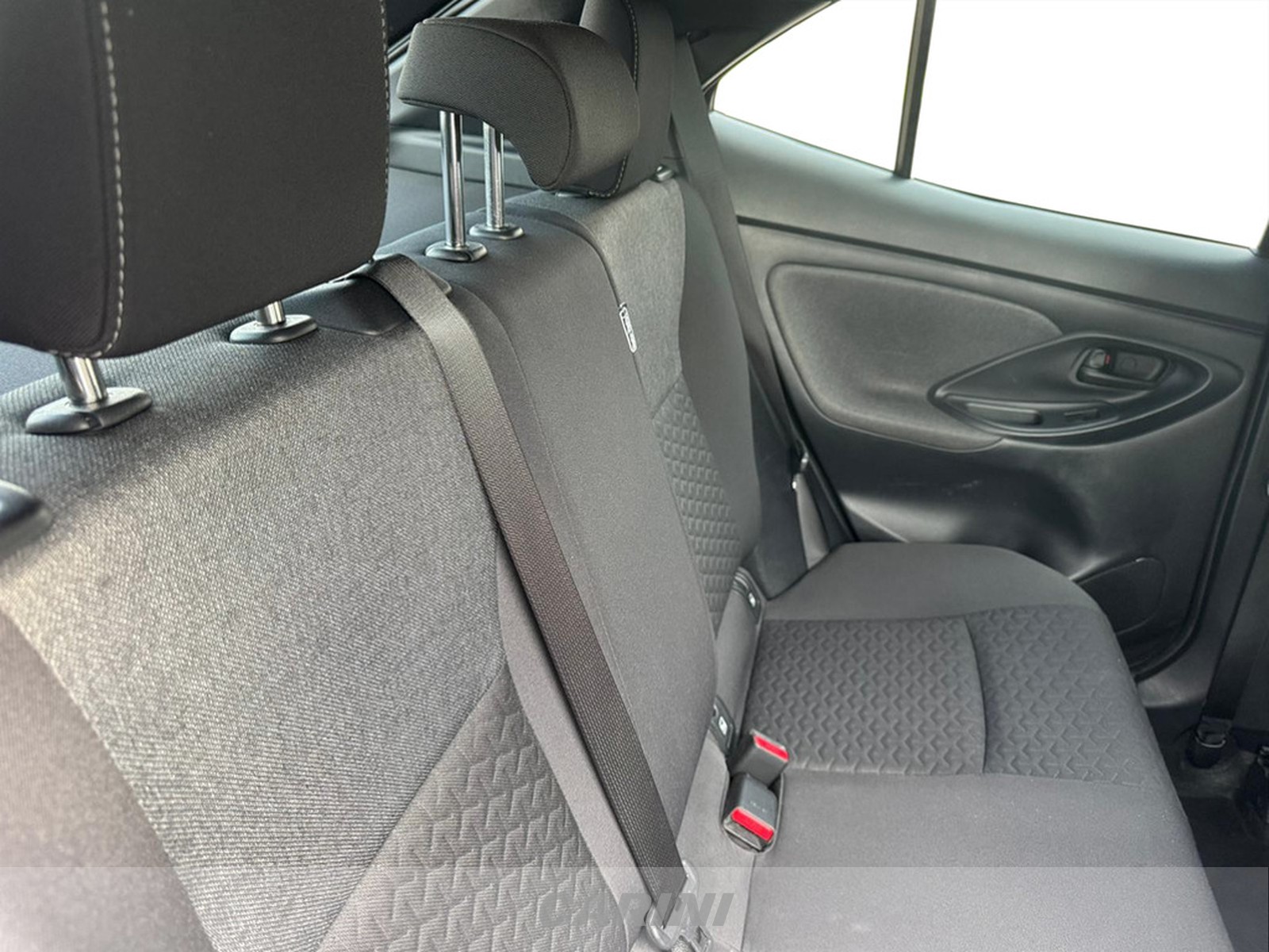 CARINI Toyota yaris cross