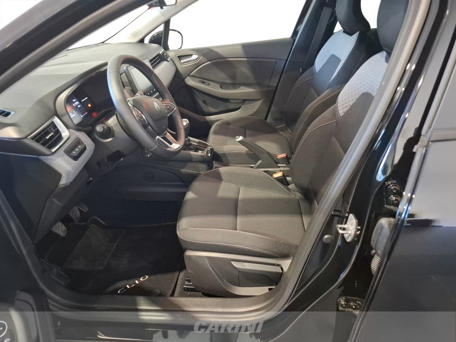 CARINI Renault Clio