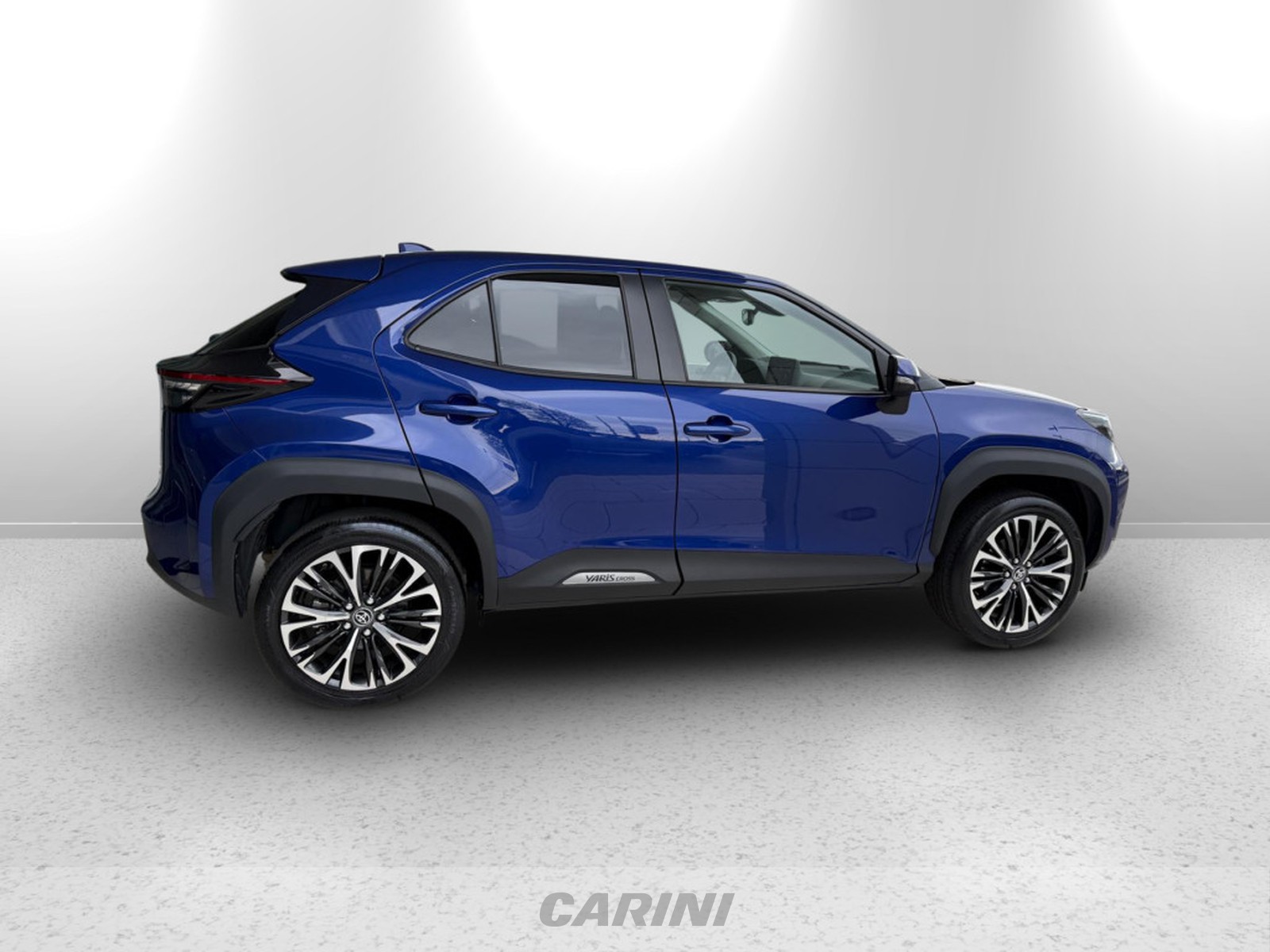 CARINI Toyota yaris cross