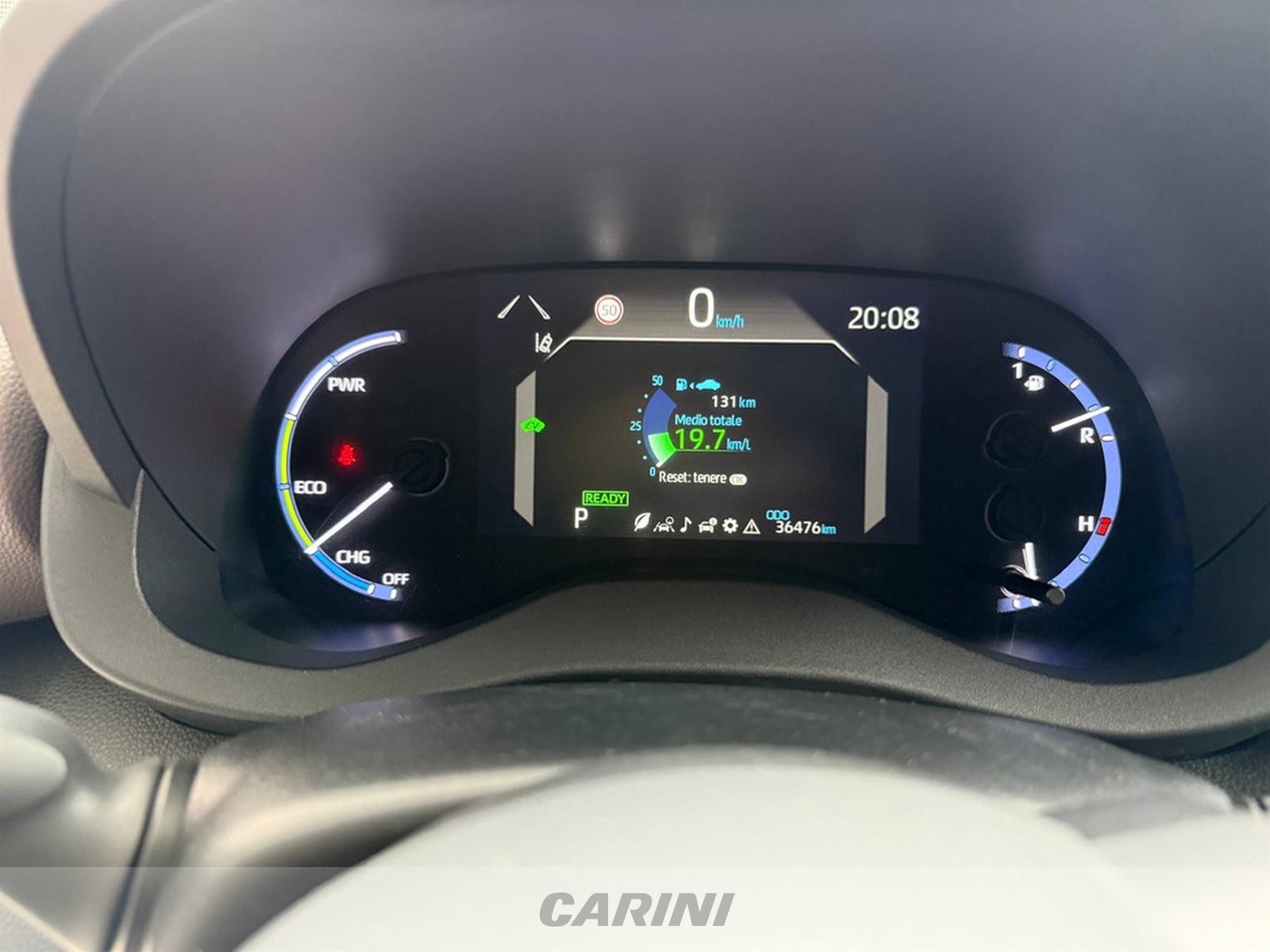 CARINI Toyota yaris cross