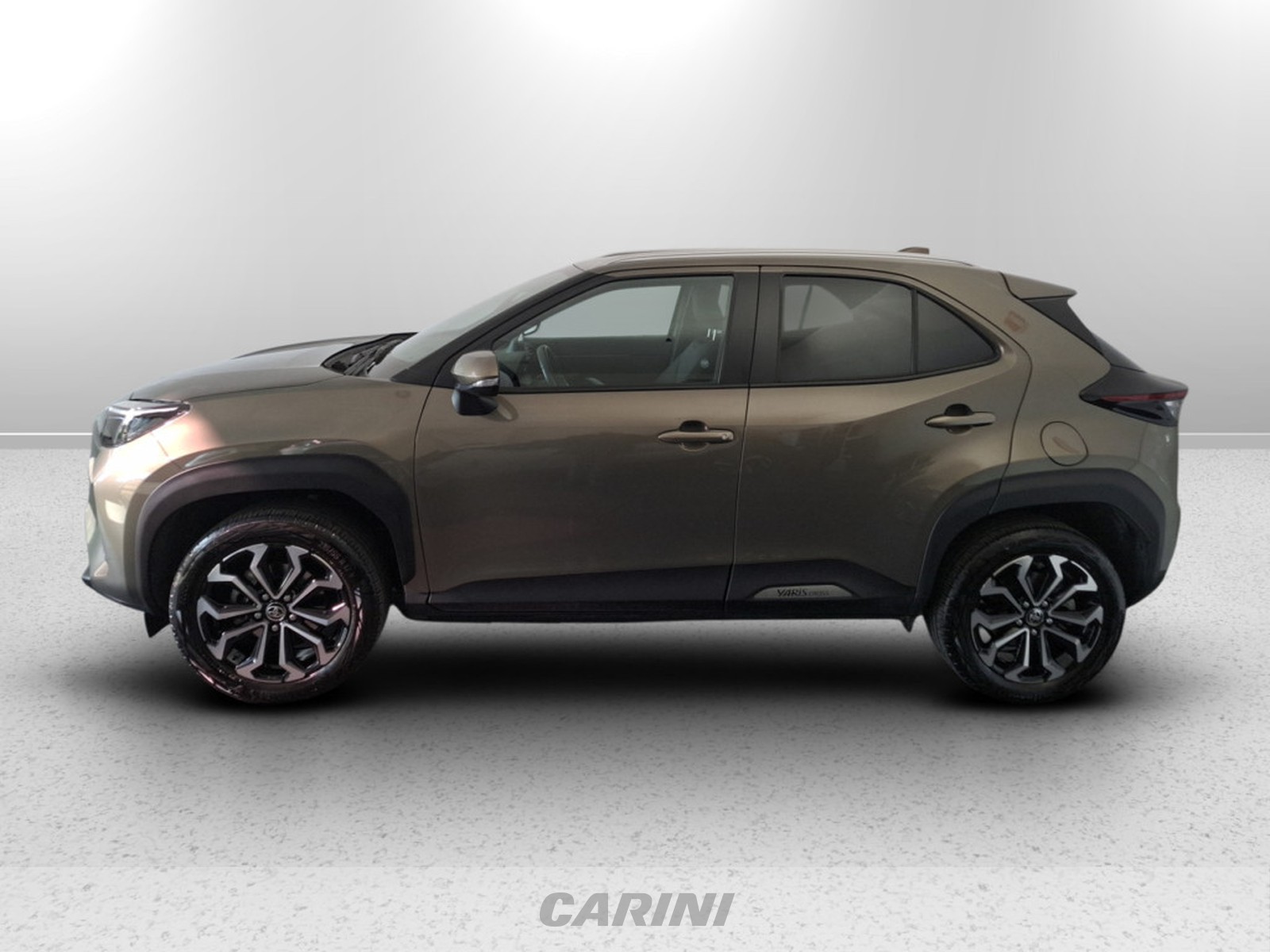 CARINI Toyota yaris cross