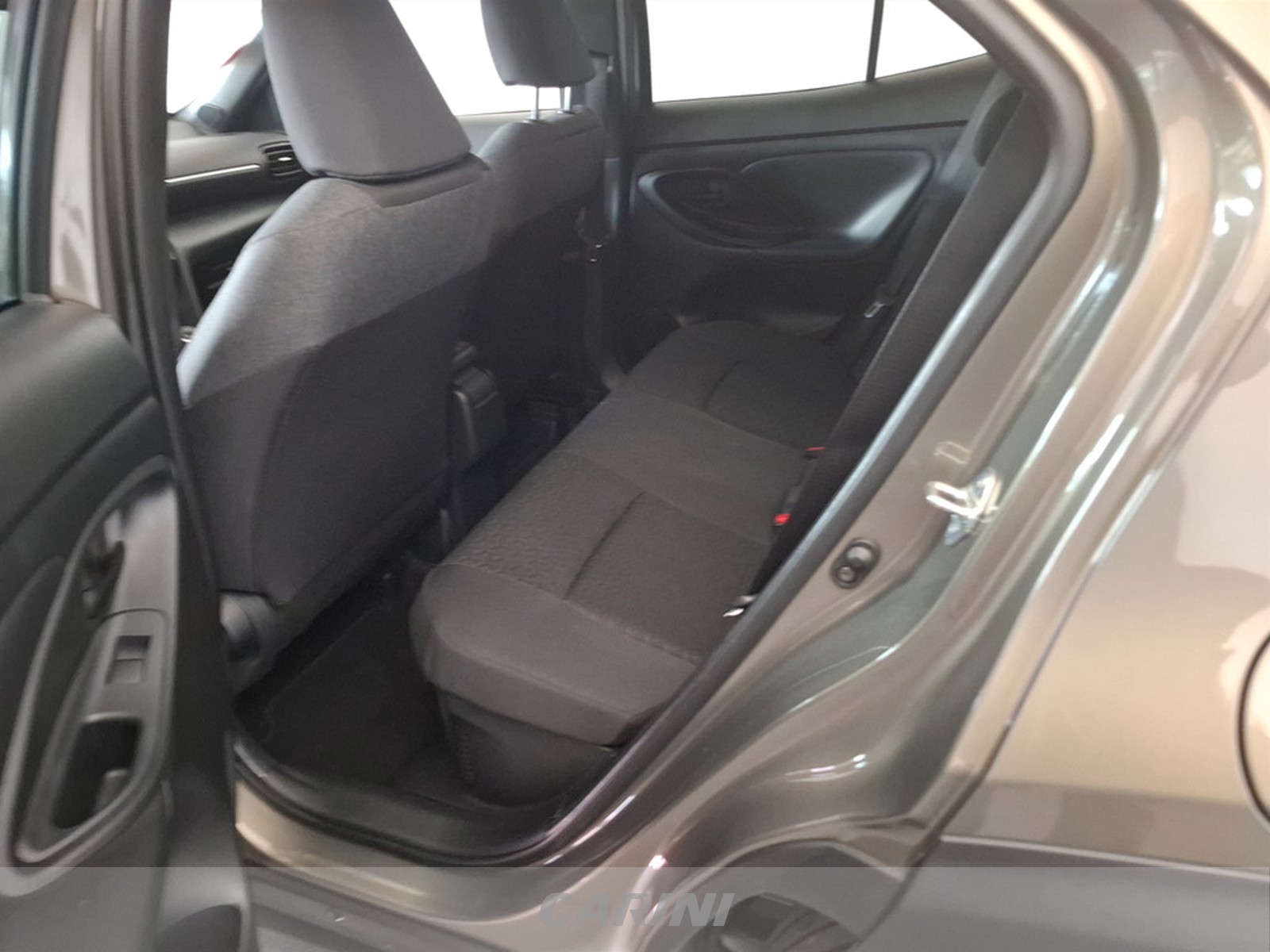 CARINI Toyota yaris cross