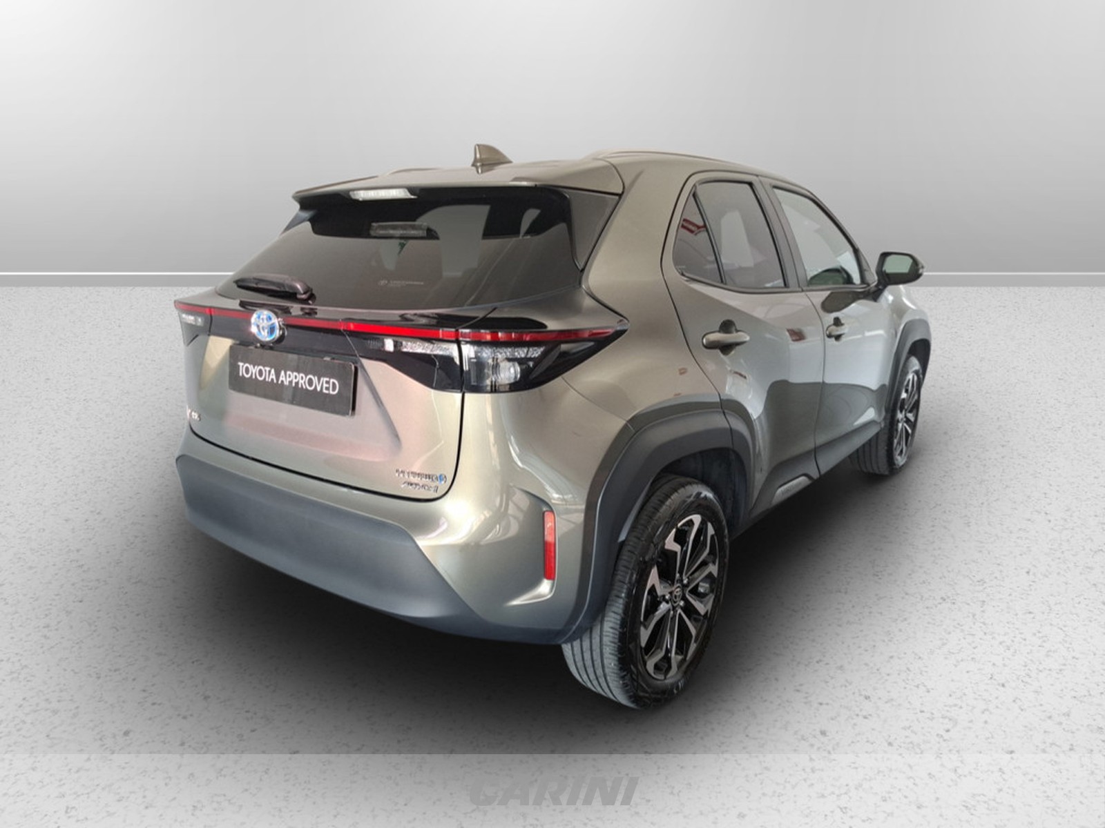 CARINI Toyota yaris cross