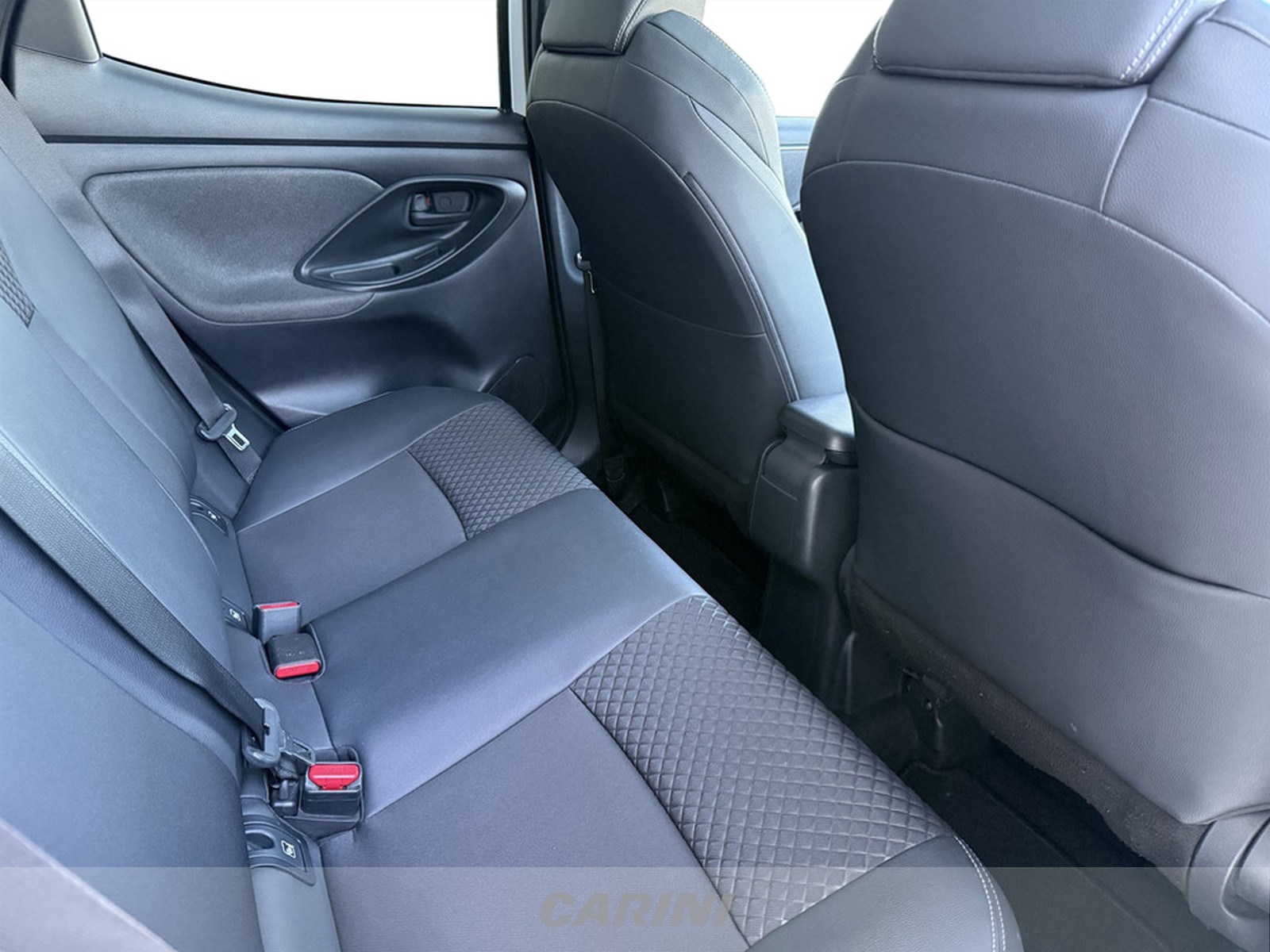 CARINI Toyota Yaris