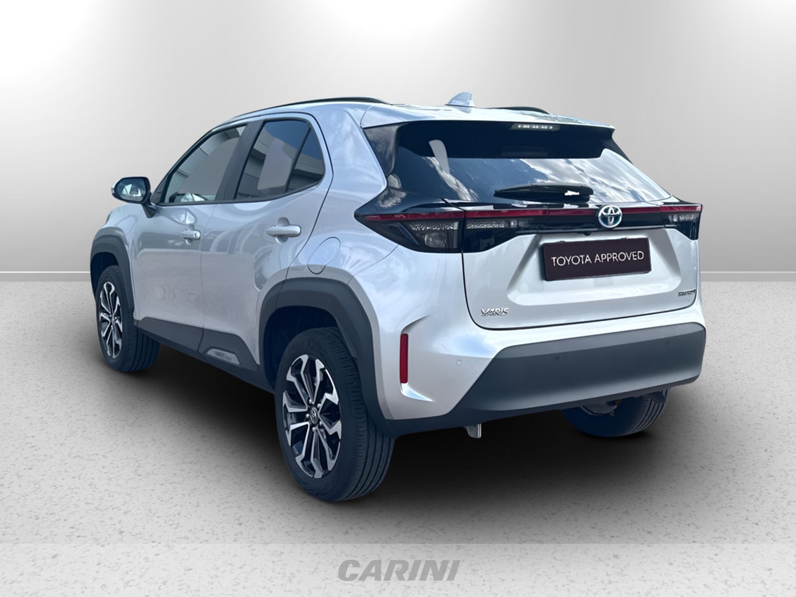 CARINI Toyota yaris cross