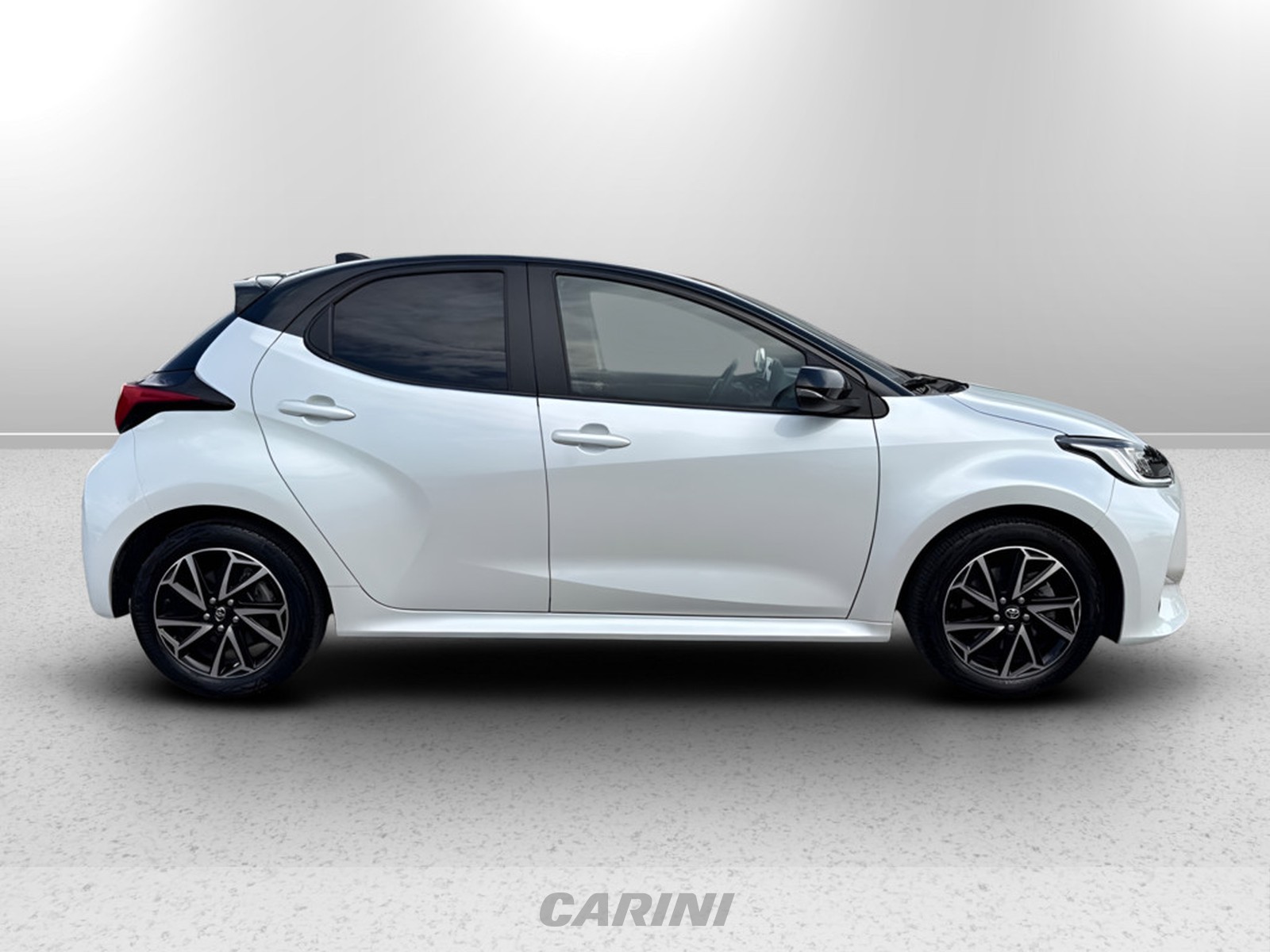 CARINI Toyota Yaris