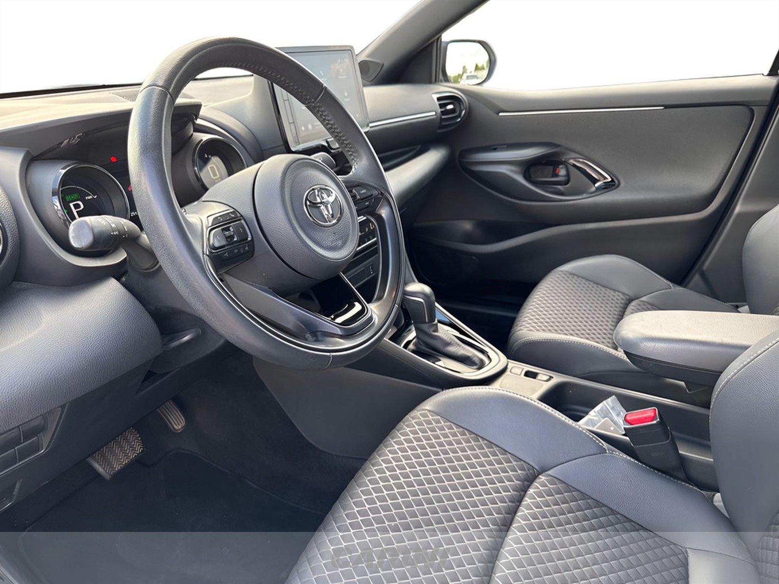 CARINI Toyota Yaris