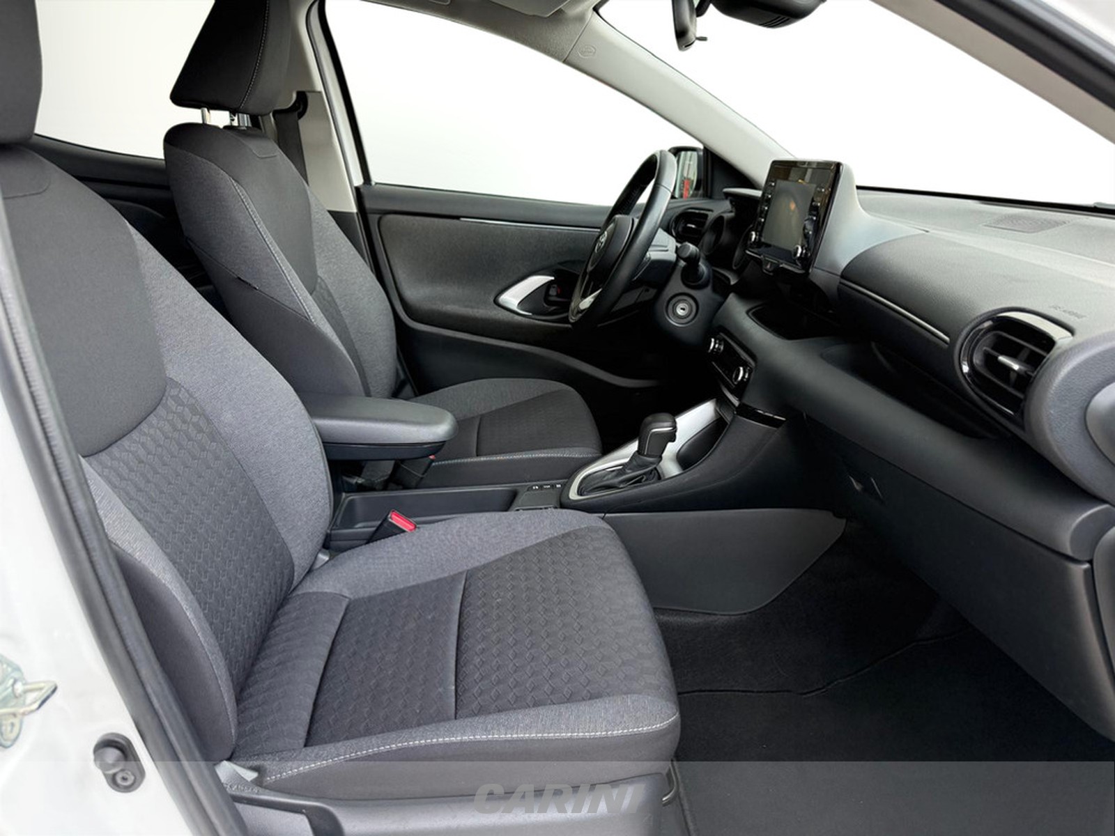 CARINI Toyota Yaris