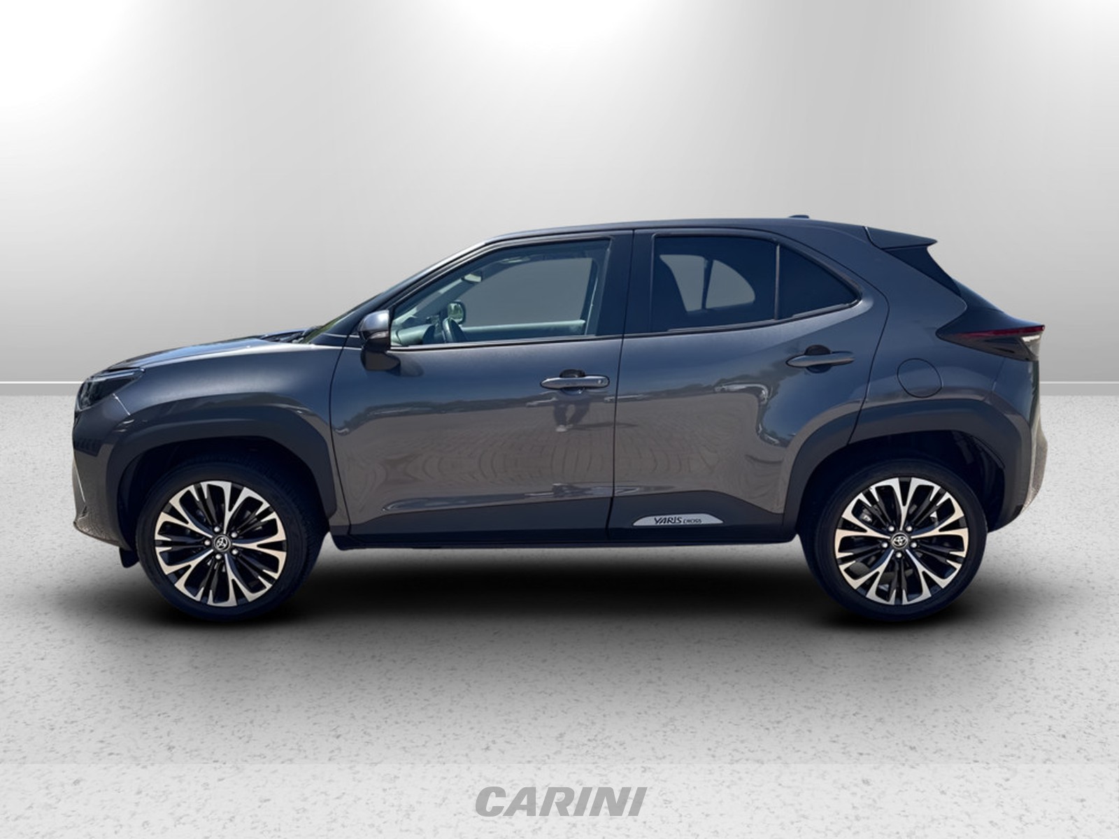 CARINI Toyota yaris cross