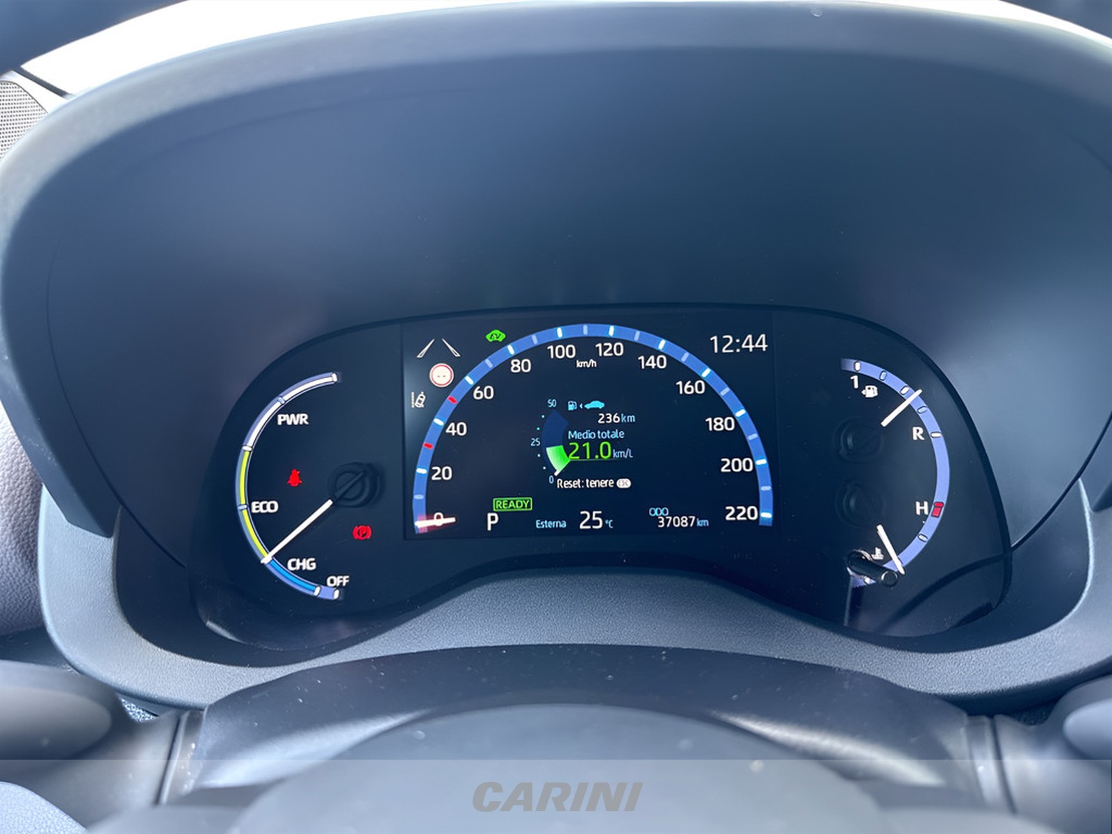 CARINI Toyota yaris cross
