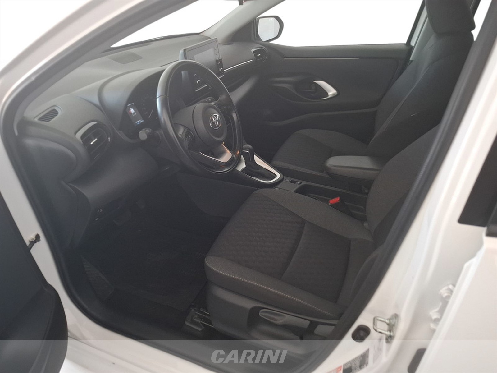 CARINI Toyota Yaris