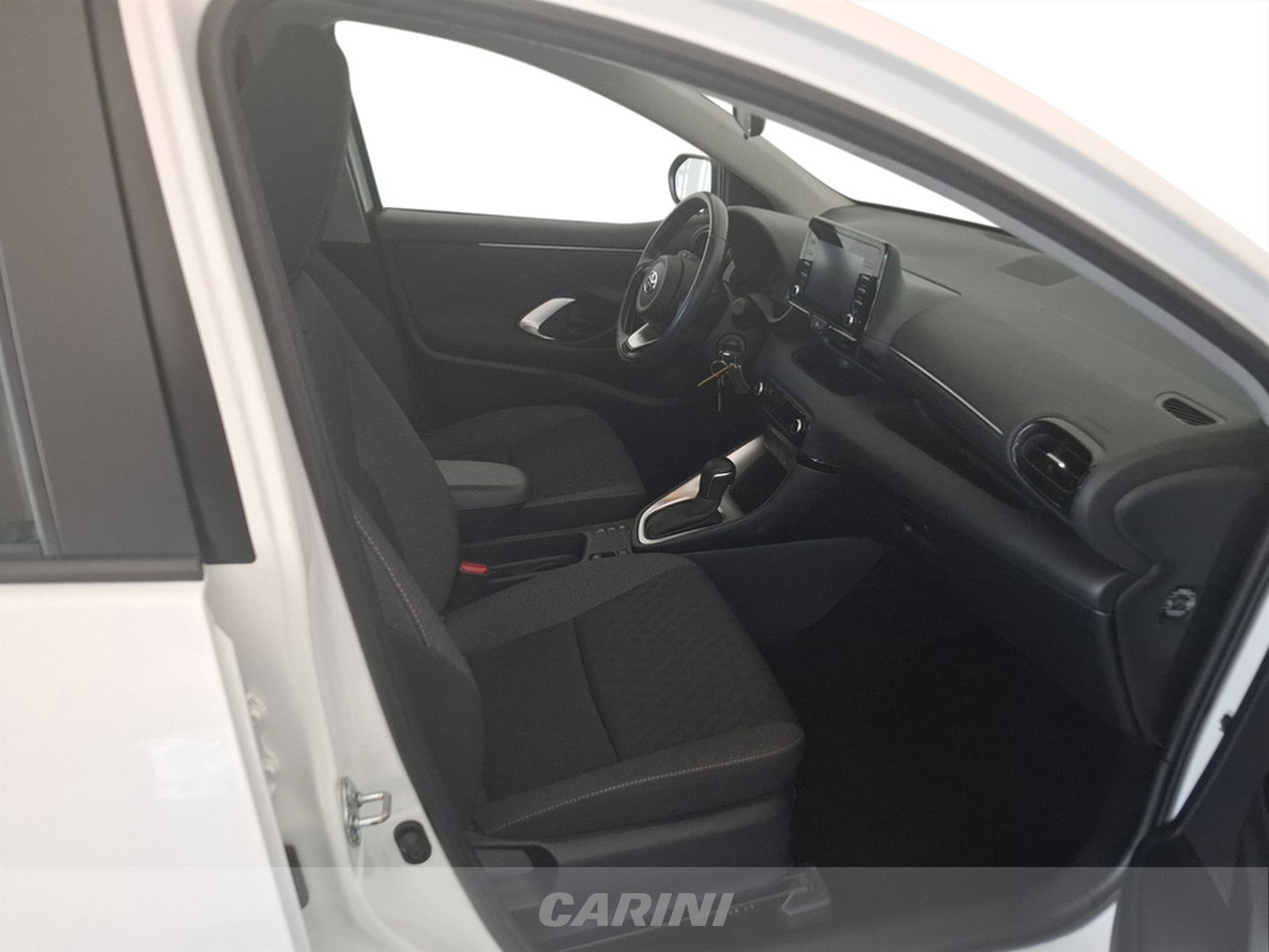 CARINI Toyota Yaris