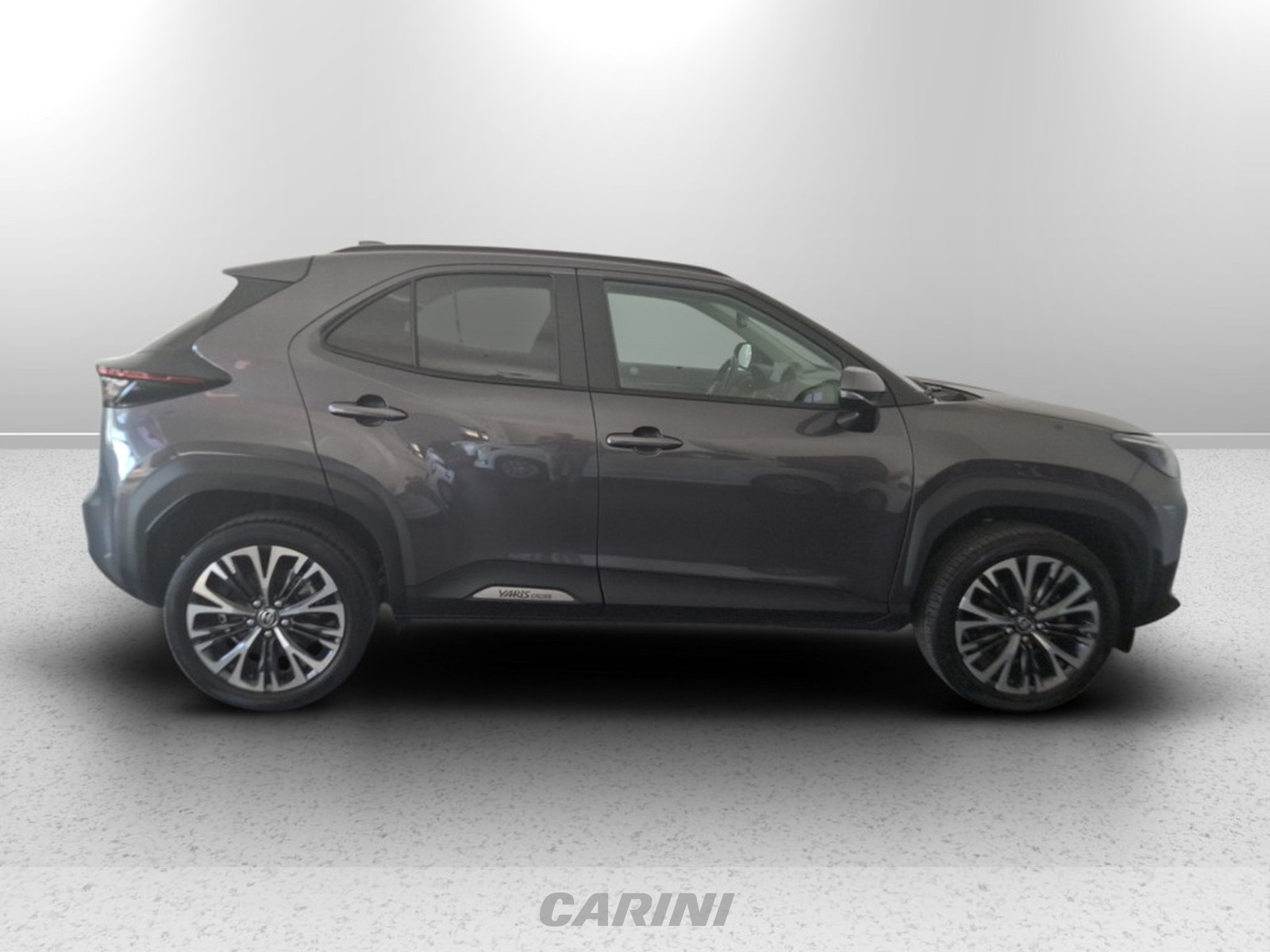 CARINI Toyota yaris cross