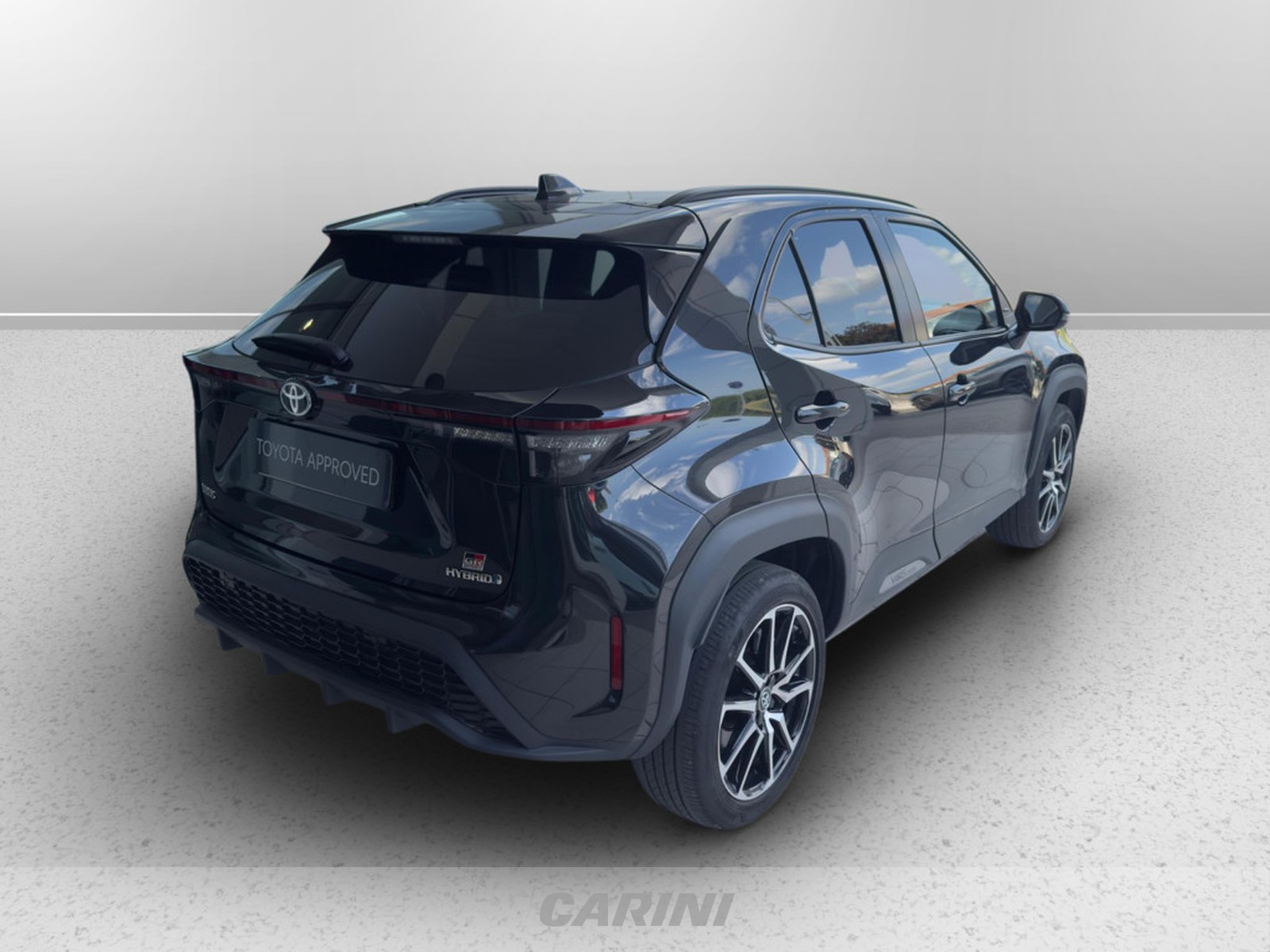 CARINI Toyota yaris cross