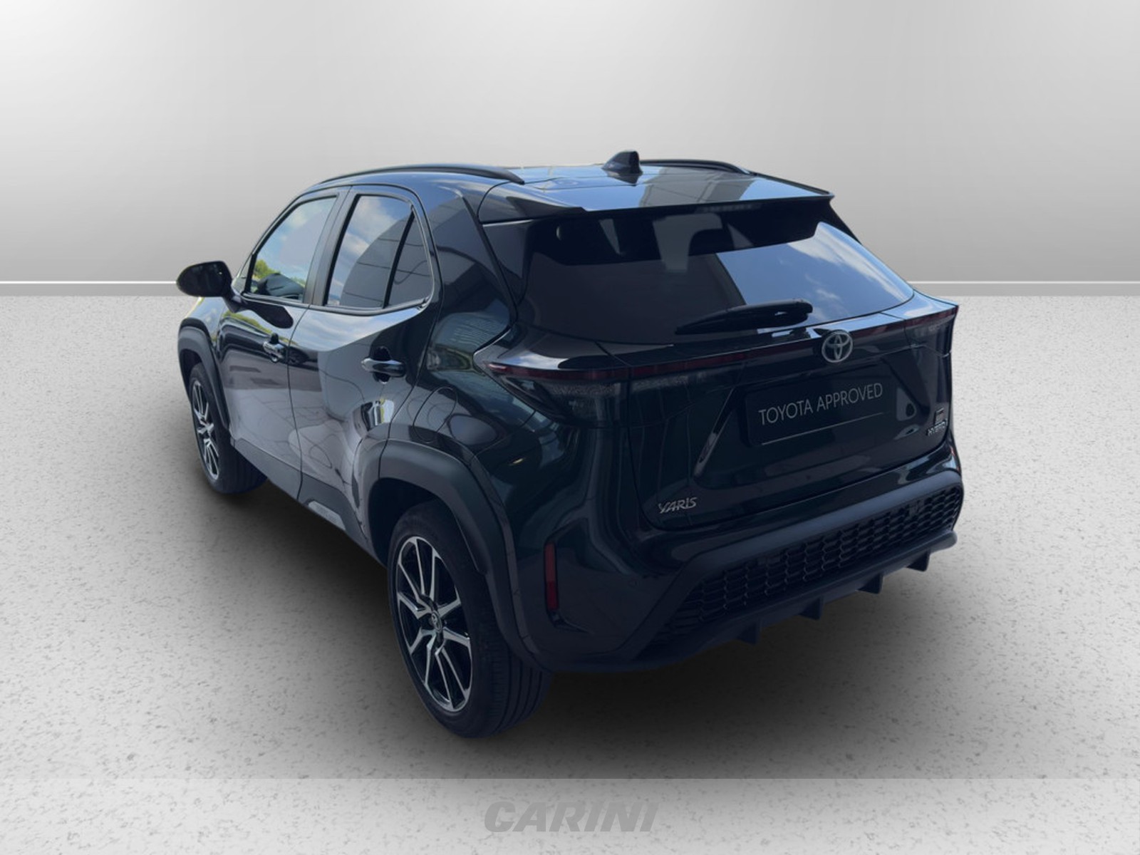 CARINI Toyota yaris cross