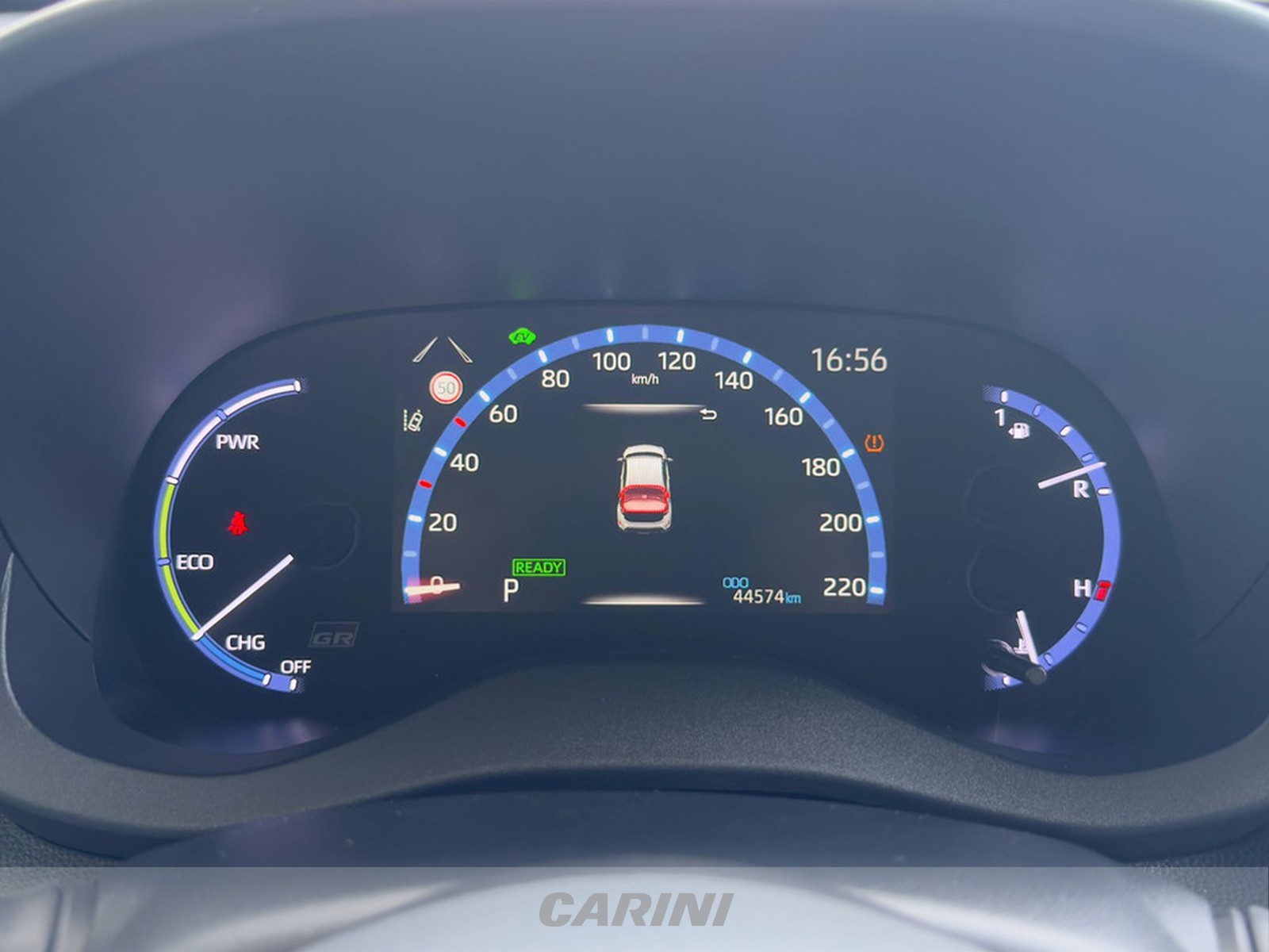 CARINI Toyota yaris cross