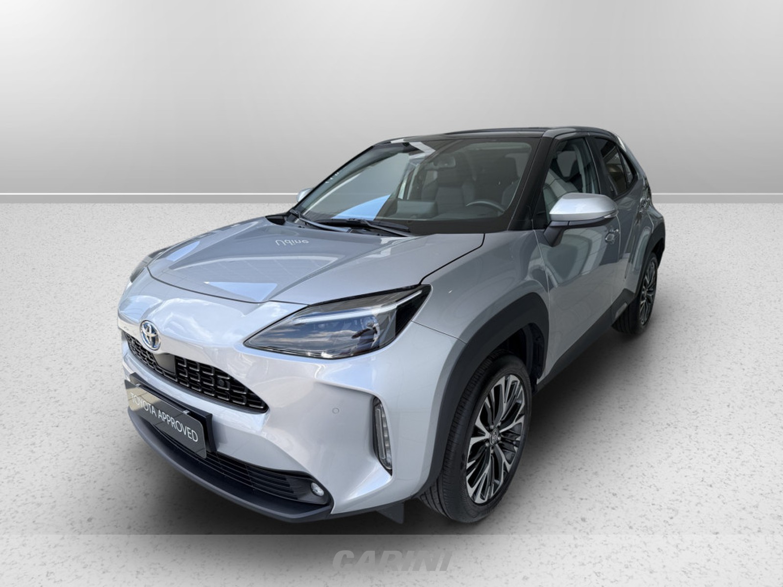 CARINI Toyota yaris cross