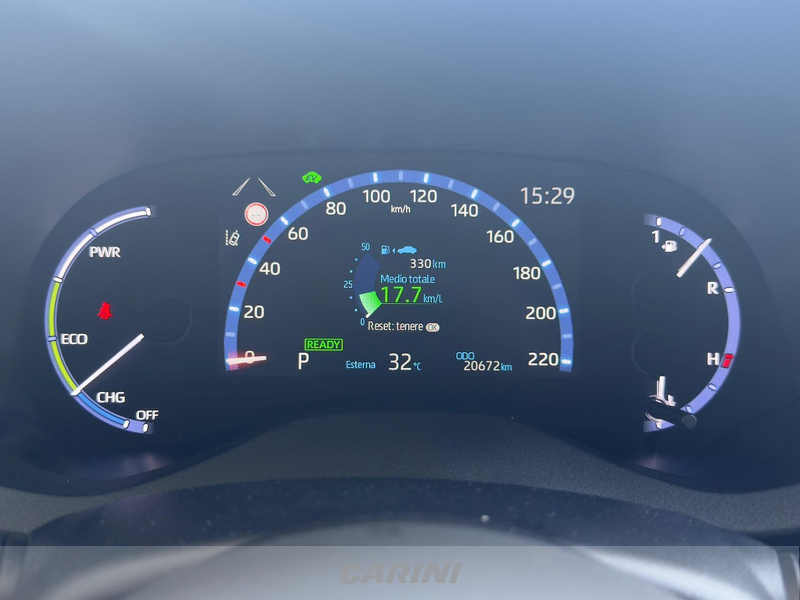 CARINI Toyota yaris cross