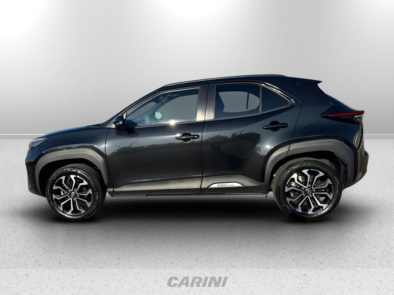 CARINI Toyota yaris cross