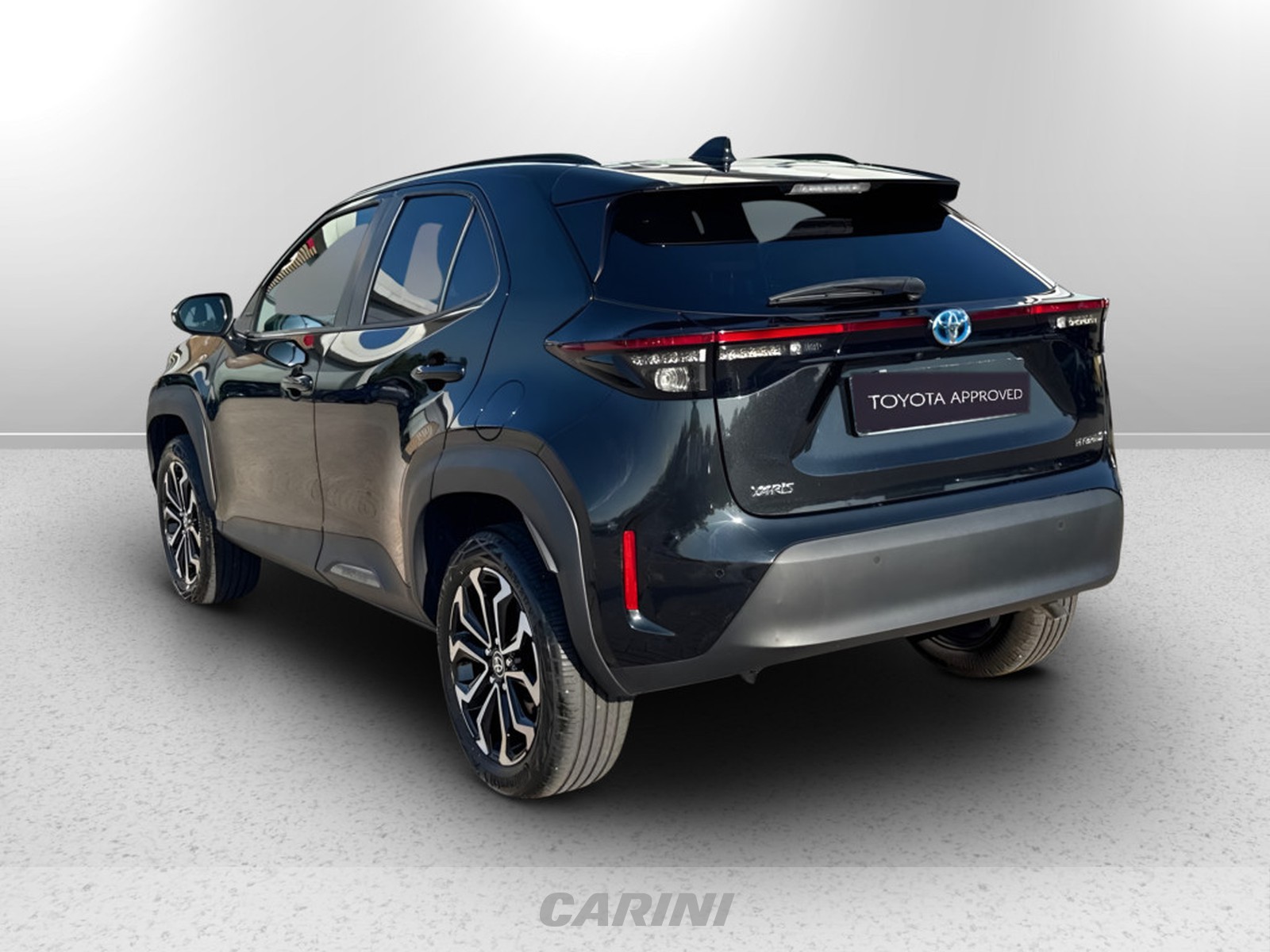 CARINI Toyota yaris cross