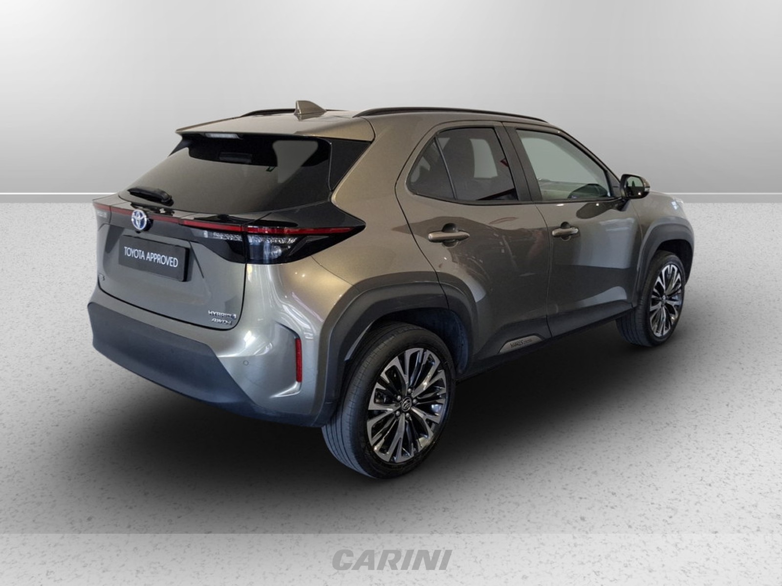 CARINI Toyota yaris cross