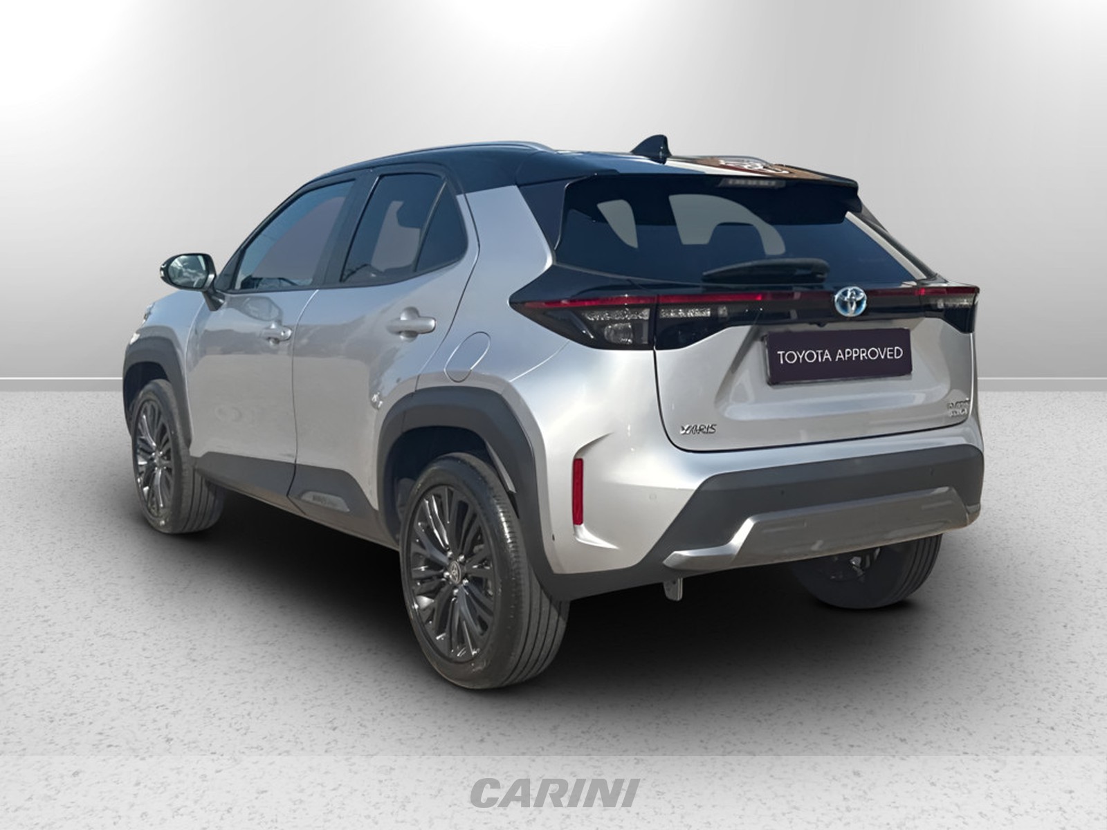 CARINI Toyota yaris cross