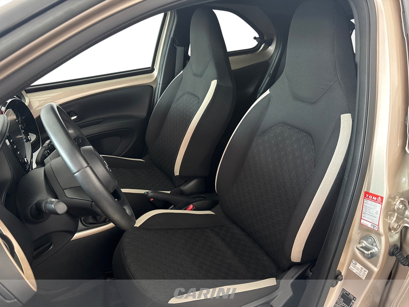 CARINI Toyota Aygo