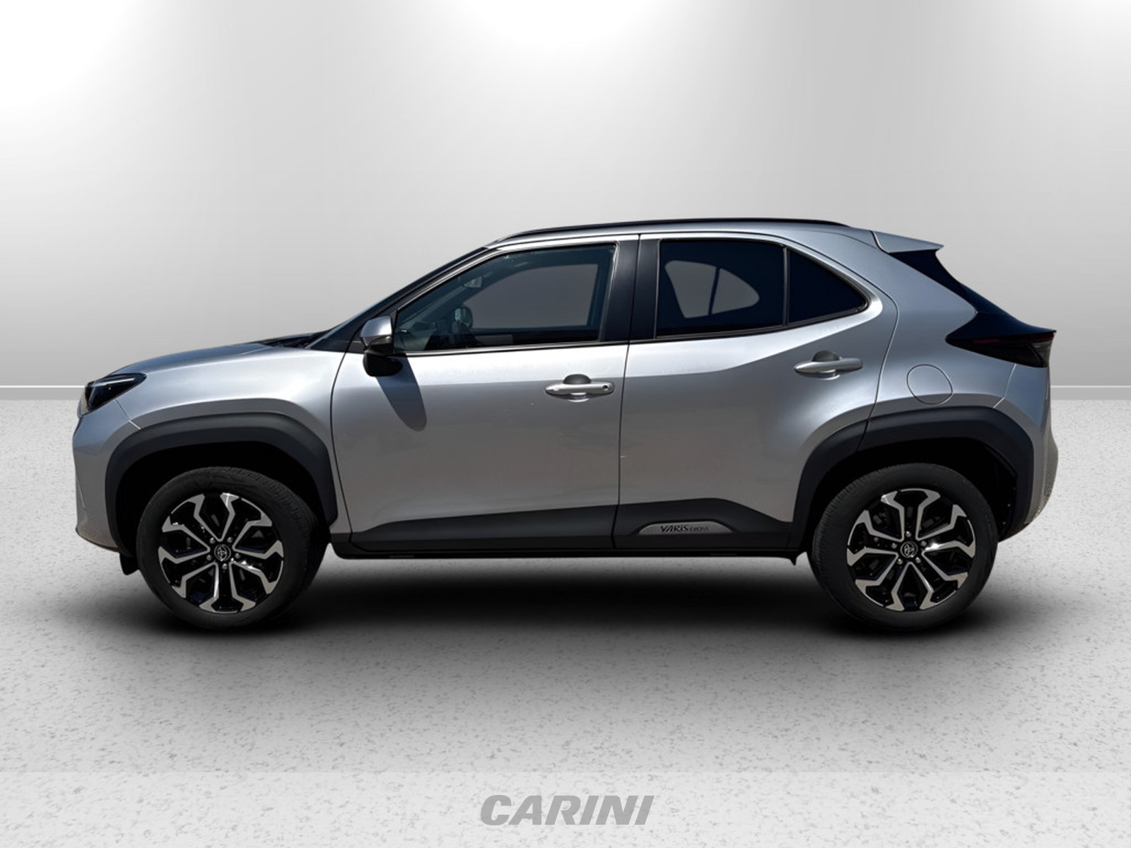 CARINI Toyota yaris cross