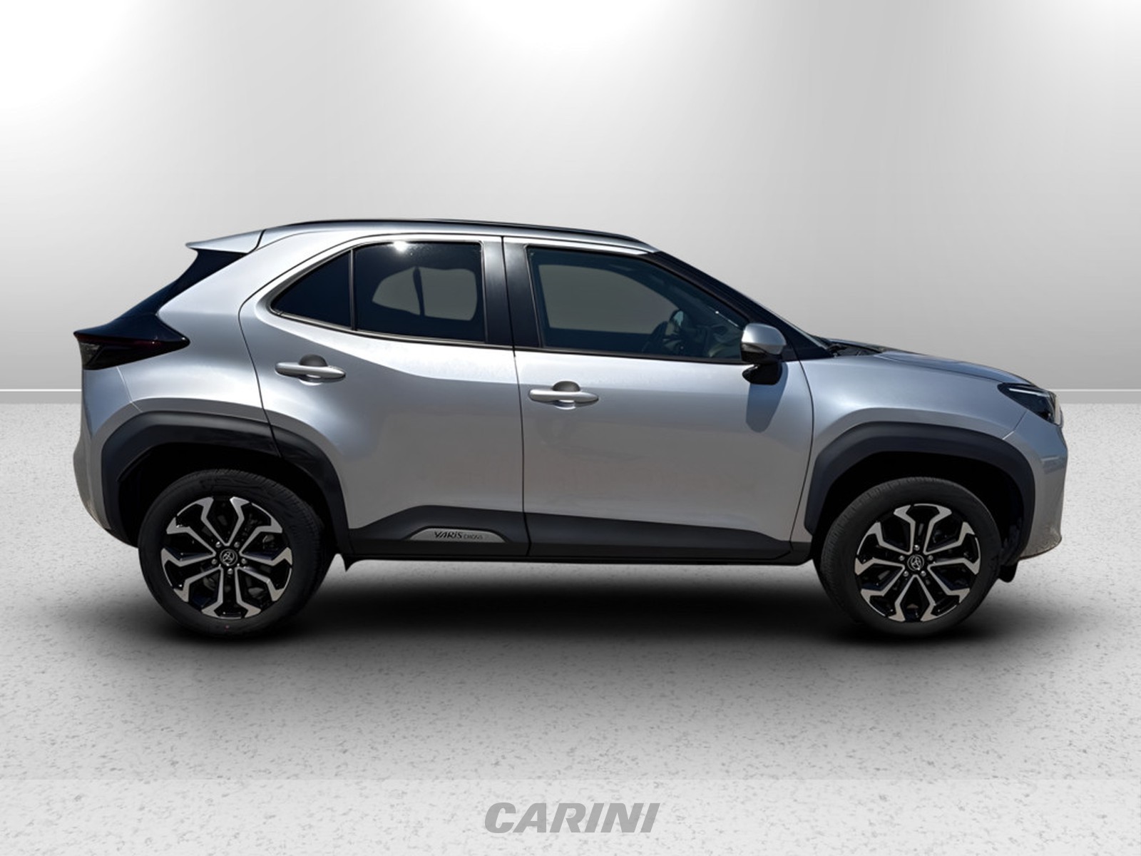 CARINI Toyota yaris cross