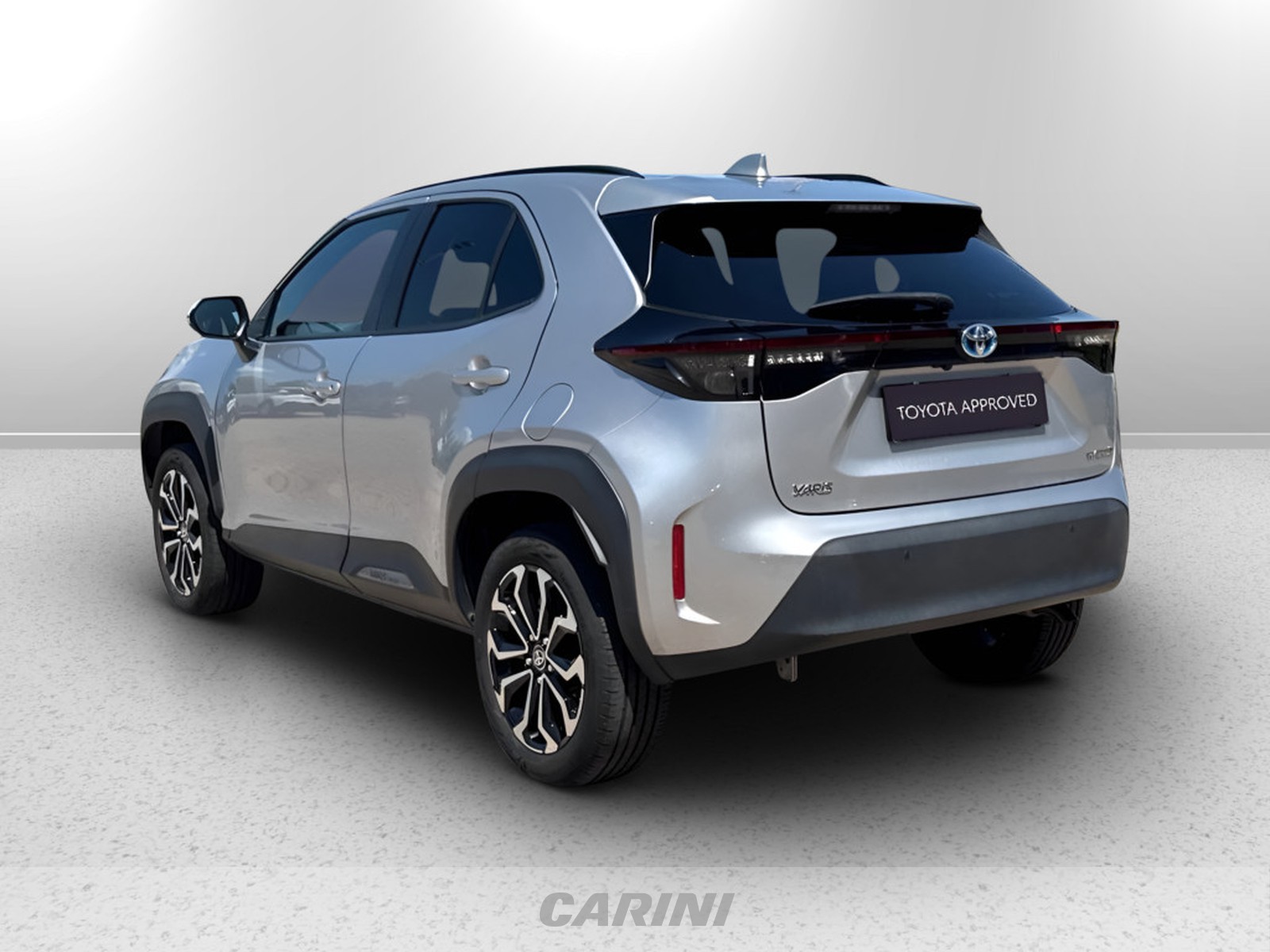 CARINI Toyota yaris cross