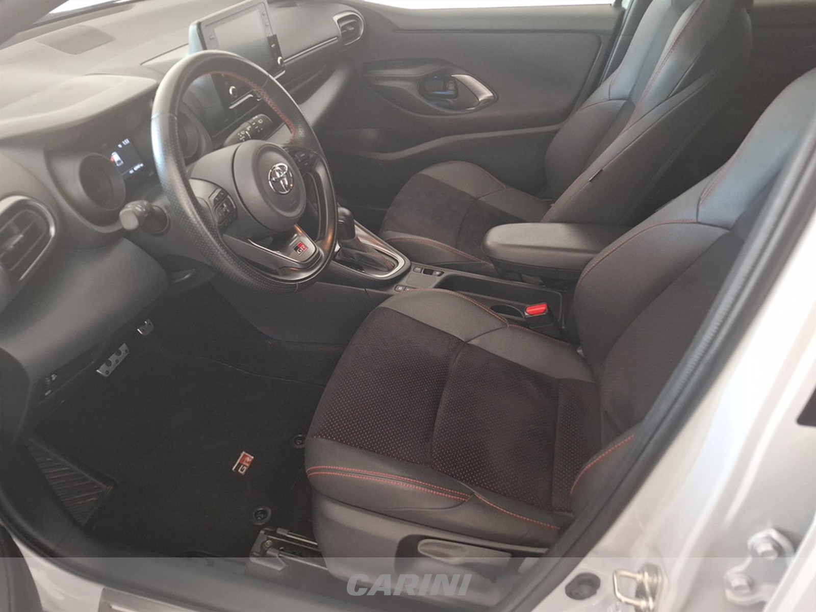 CARINI Toyota Yaris