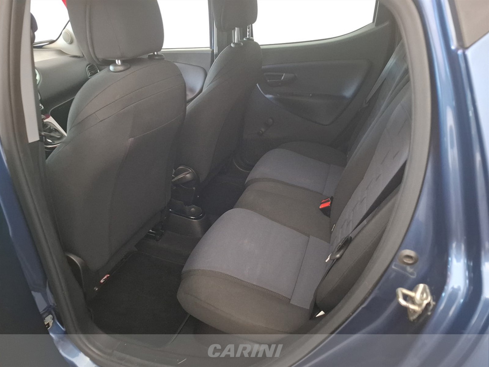 CARINI Lancia Ypsilon