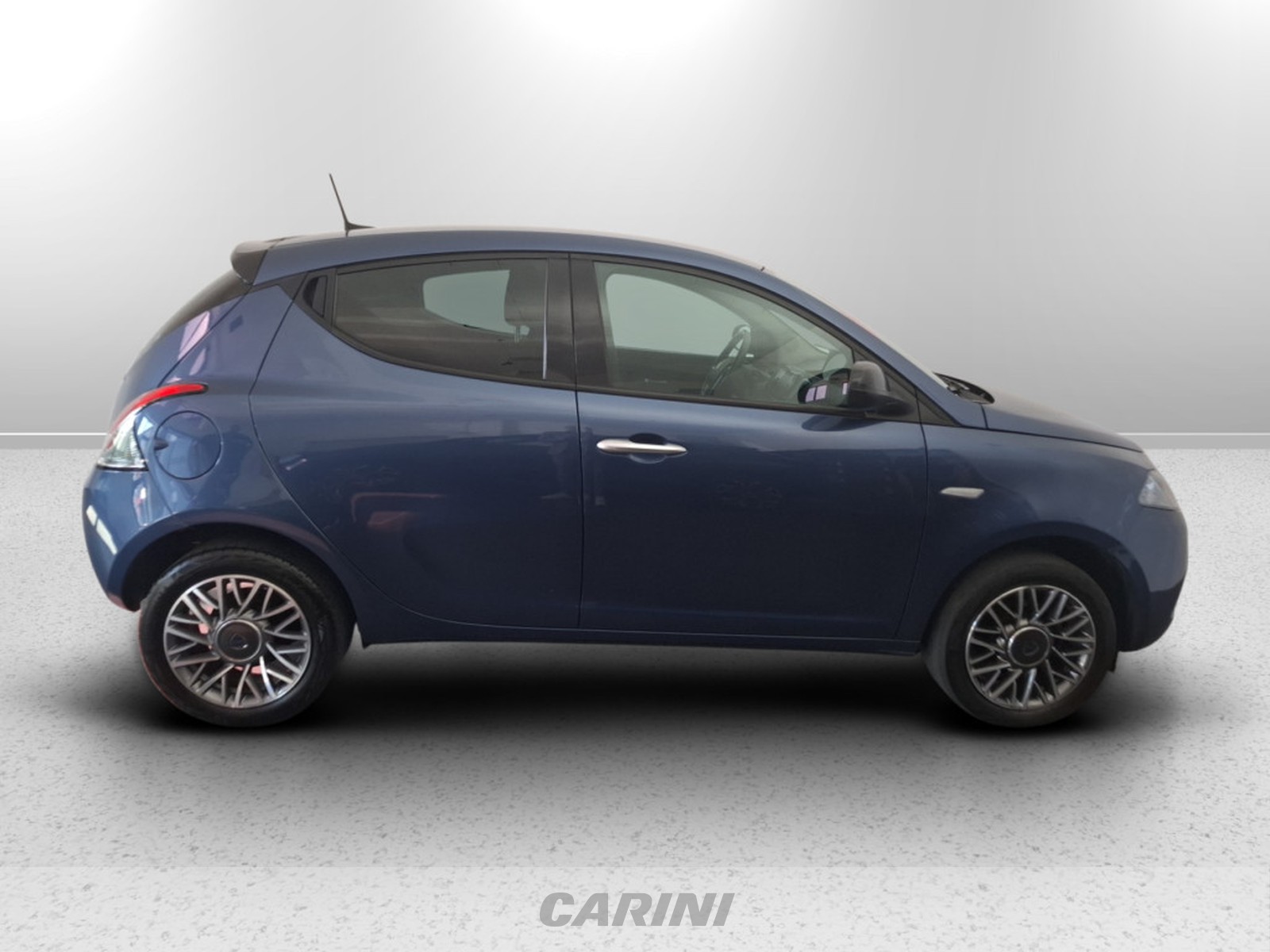 CARINI Lancia Ypsilon