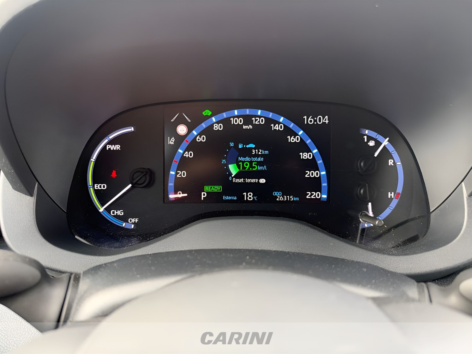 CARINI Toyota yaris cross