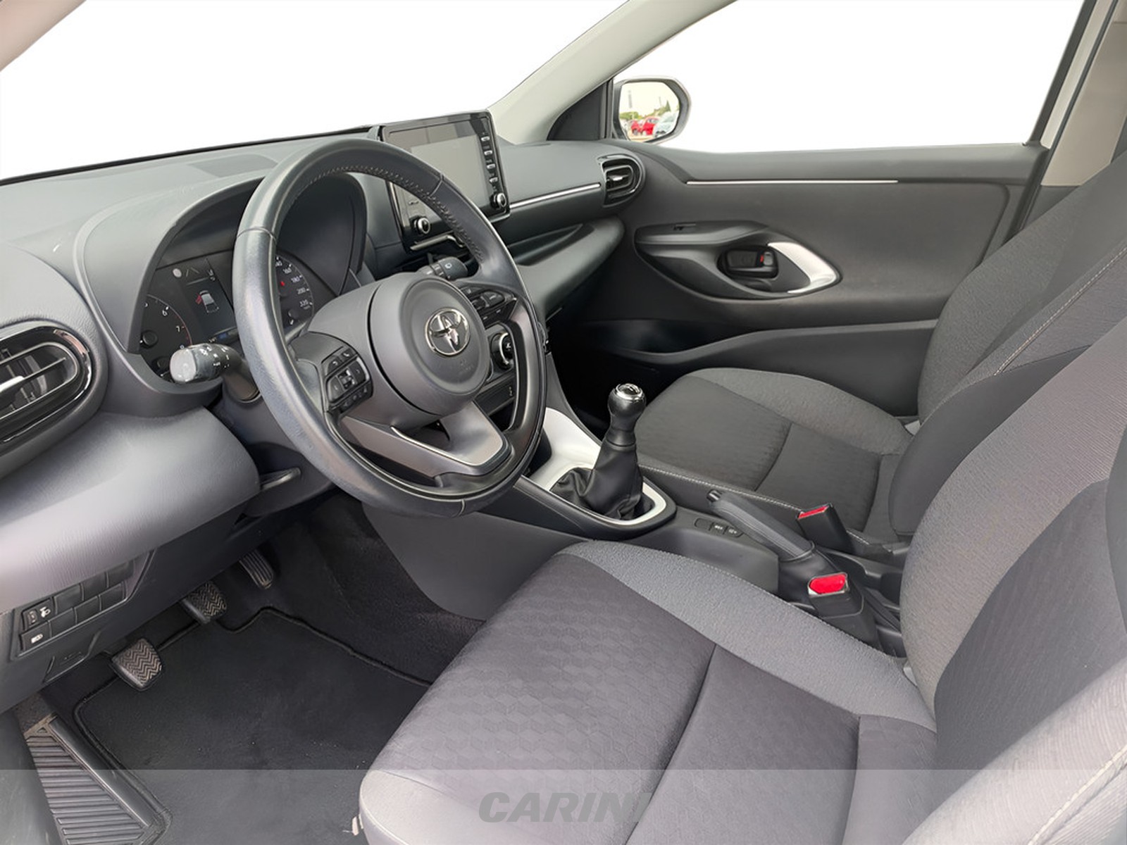 CARINI Toyota Yaris