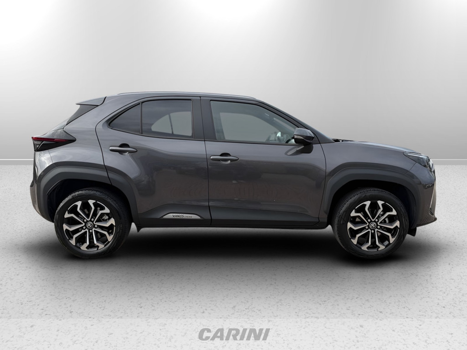 CARINI Toyota yaris cross