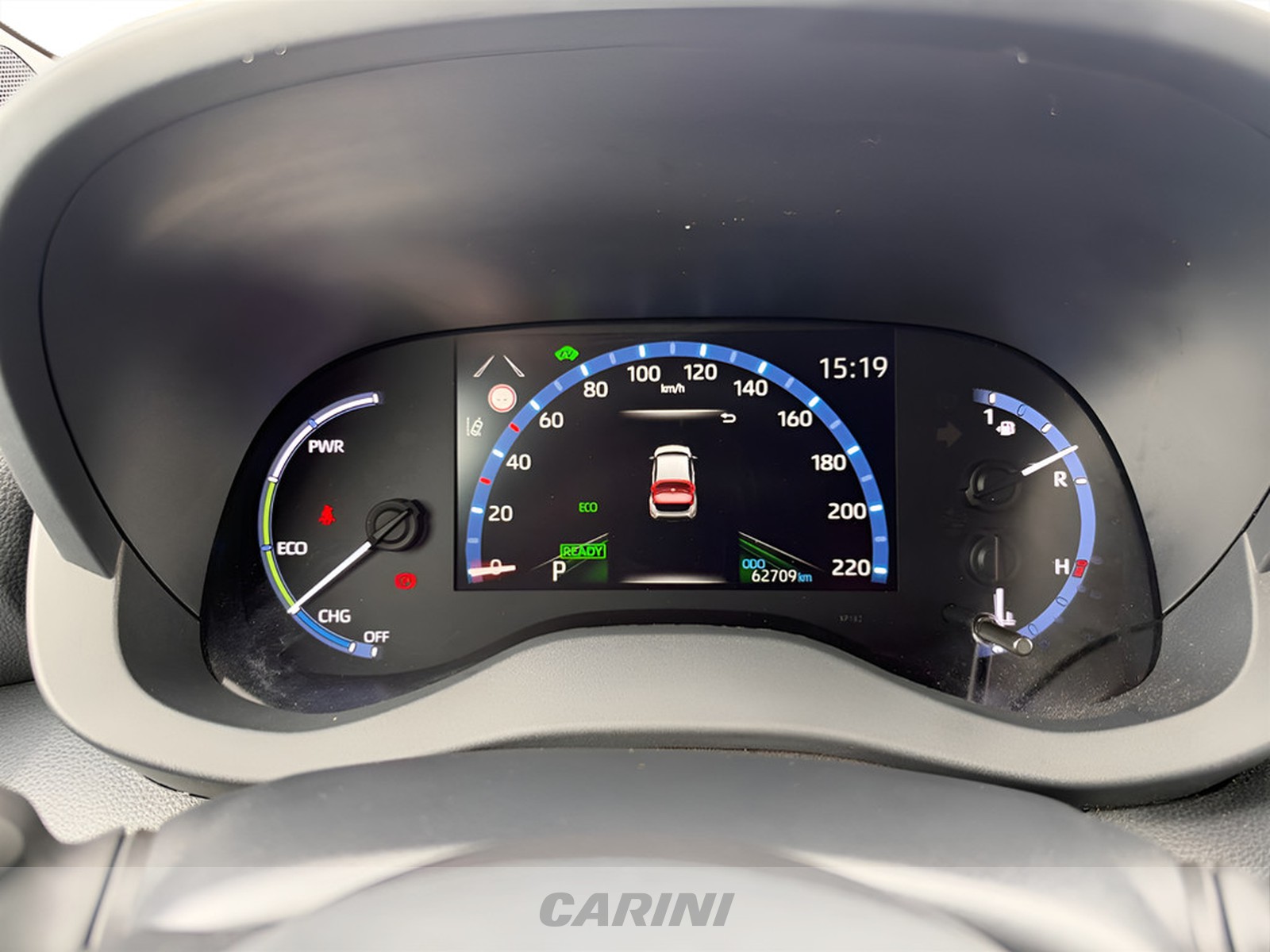 CARINI Toyota yaris cross