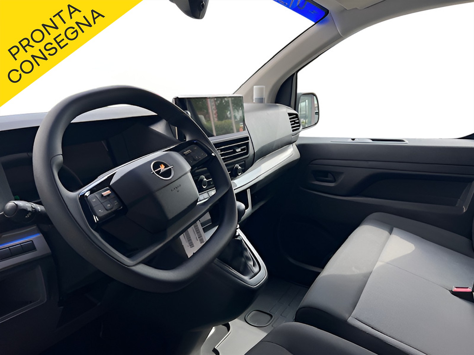 UNICAR Opel Vivaro
