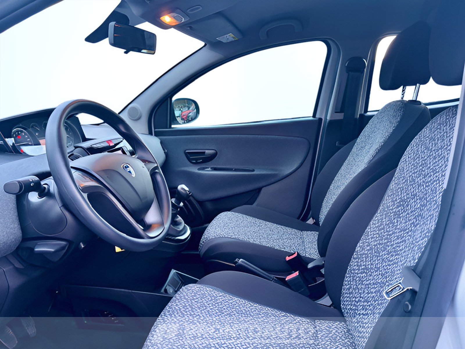 PRONTOAUTO Lancia Ypsilon